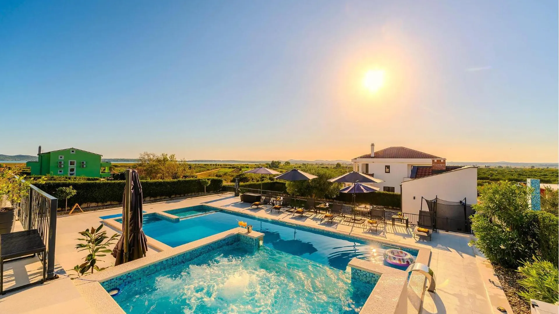 Villa Lara Vrana  Holiday home Vrana (Zadar)